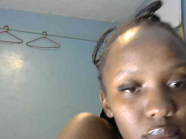 Trisha254 webcam