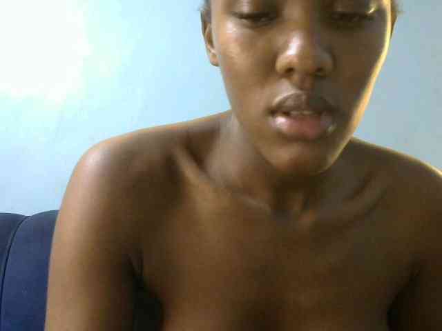 Trisha254 webcam