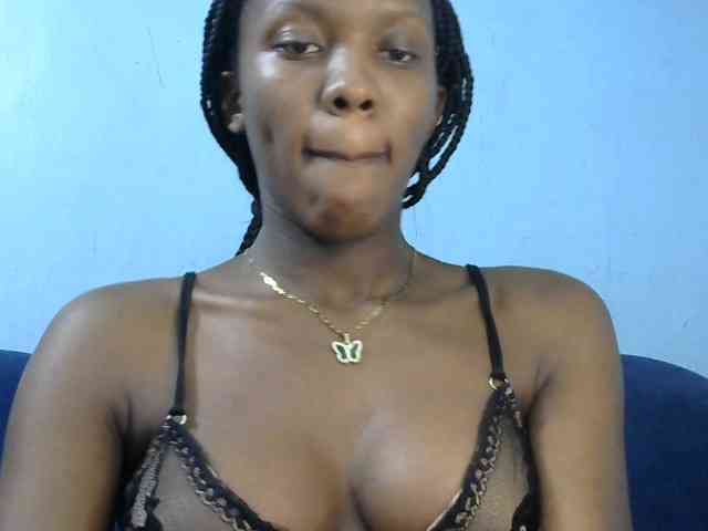 Trisha254 webcam