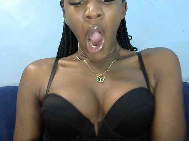 Trisha254 webcam