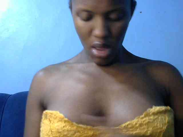 Trisha254 webcam