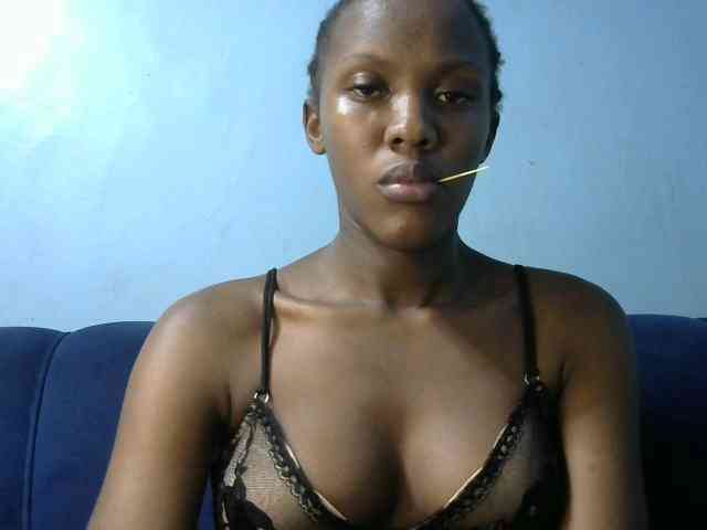 Trisha254 webcam