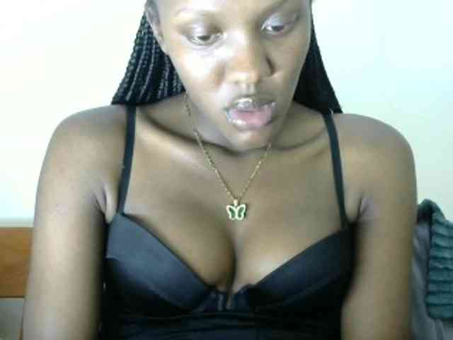 Trisha254 webcam