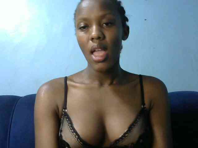 Trisha254 webcam