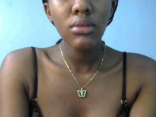 Trisha254 webcam