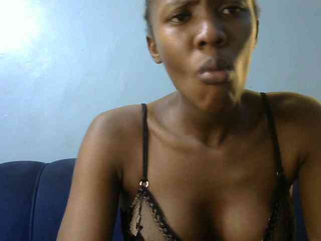 Trisha254 webcam