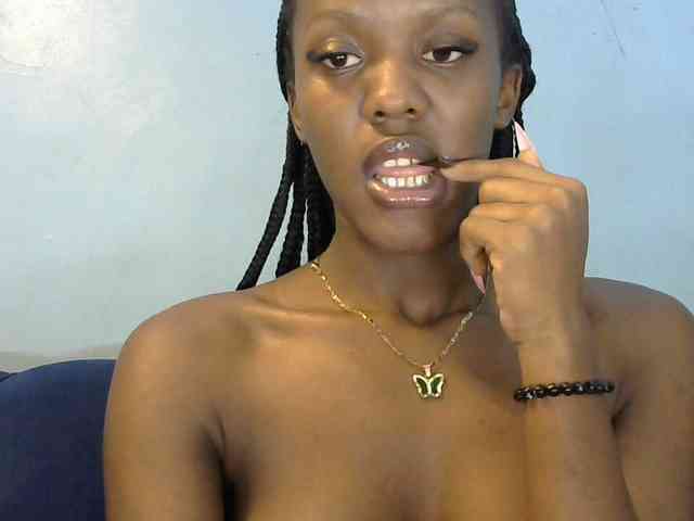 Trisha254 webcam