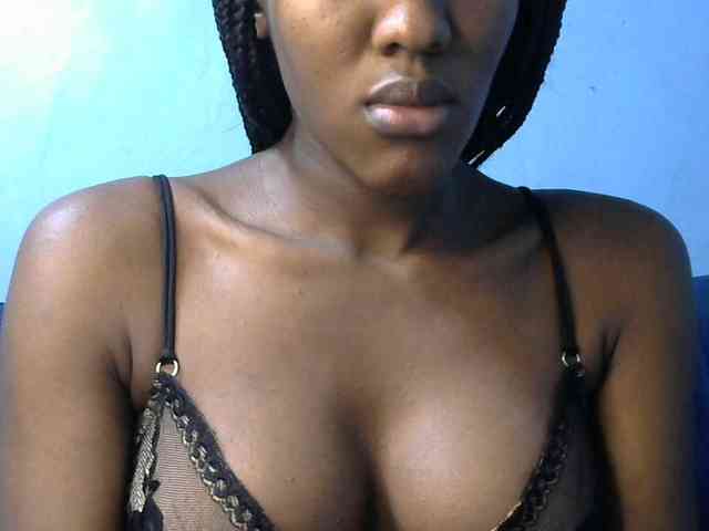Trisha254 webcam