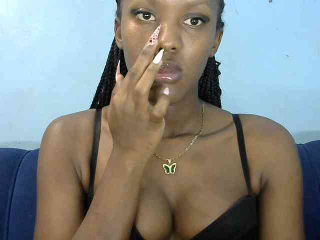 Trisha254 webcam