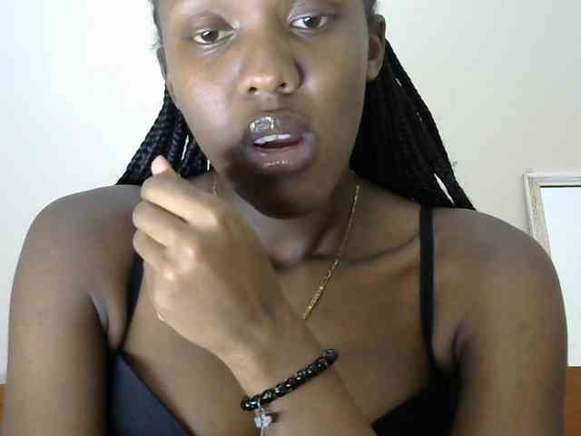 Trisha254 webcam
