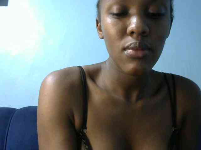Trisha254 webcam
