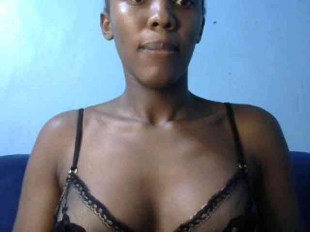 Trisha254 webcam