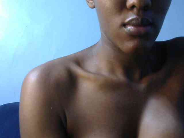 Trisha254 webcam