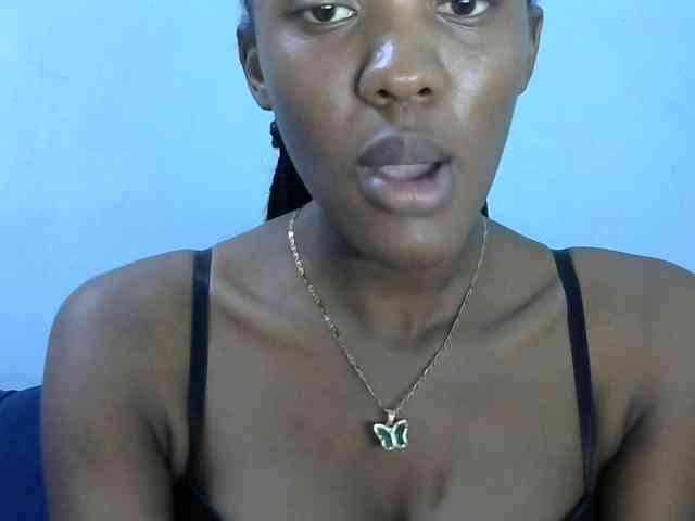 Trisha254 webcam
