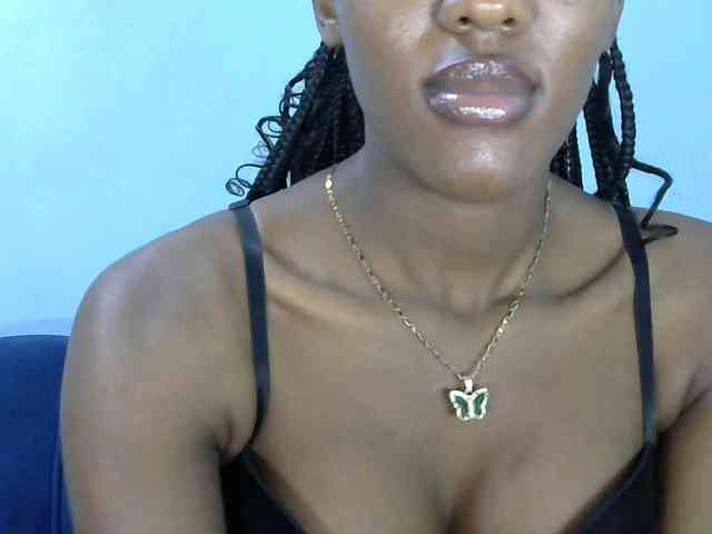 Trisha254 webcam