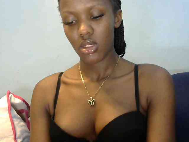 Trisha254 webcam