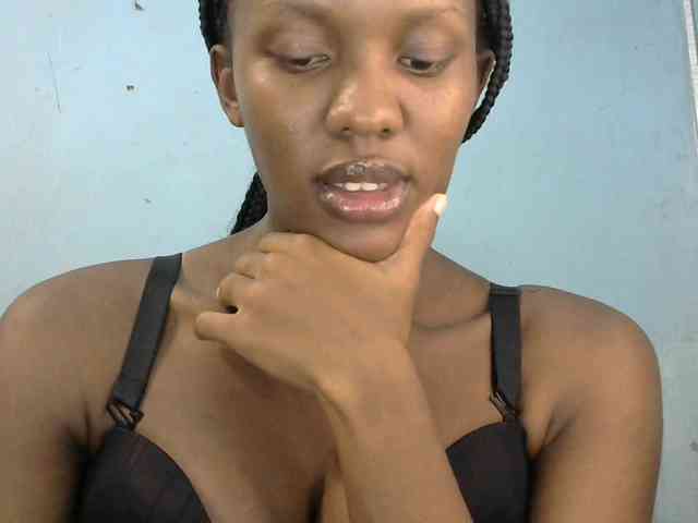 Trisha254 webcam