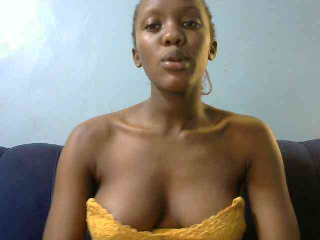 Trisha254 webcam