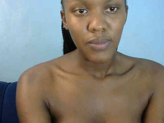 Trisha254 webcam