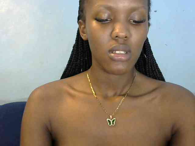 Trisha254 webcam