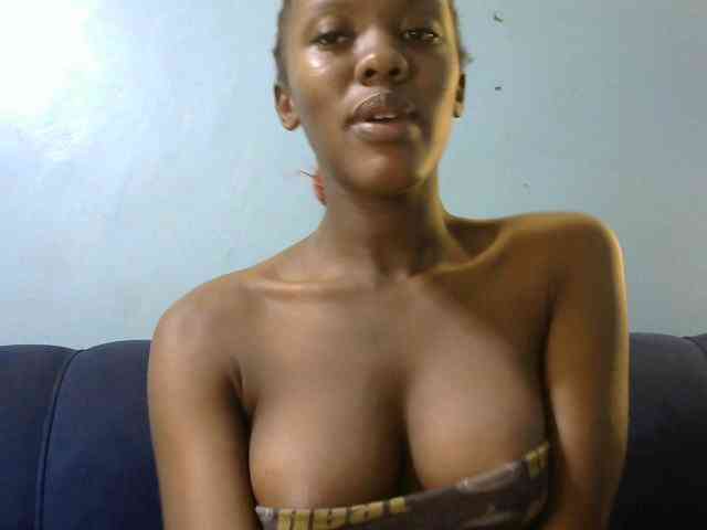 Trisha254 webcam