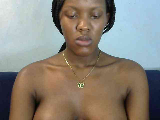Trisha254 webcam