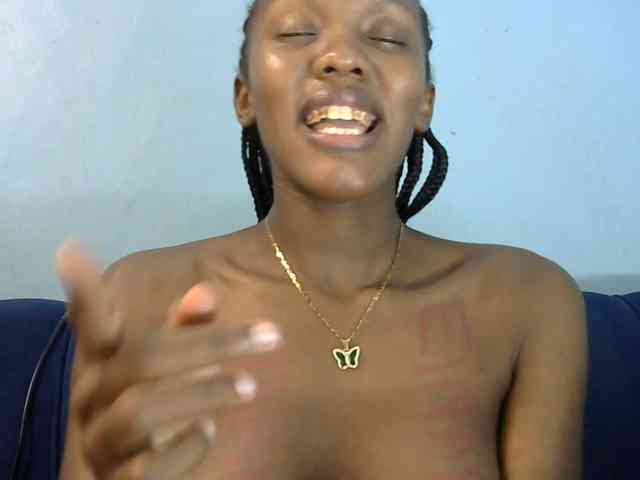 Trisha254 webcam