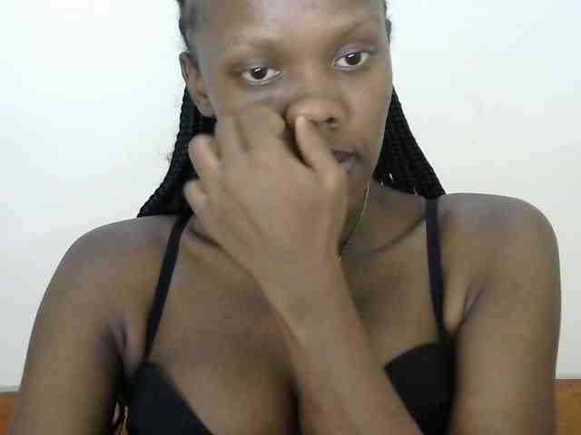 Trisha254 webcam