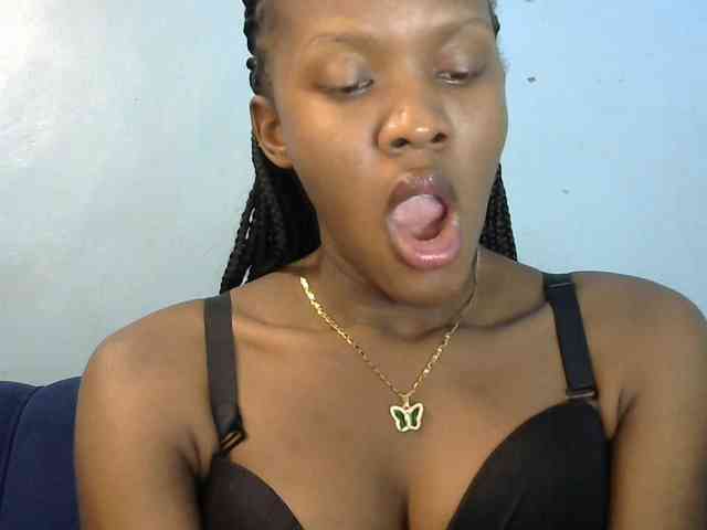 Trisha254 webcam