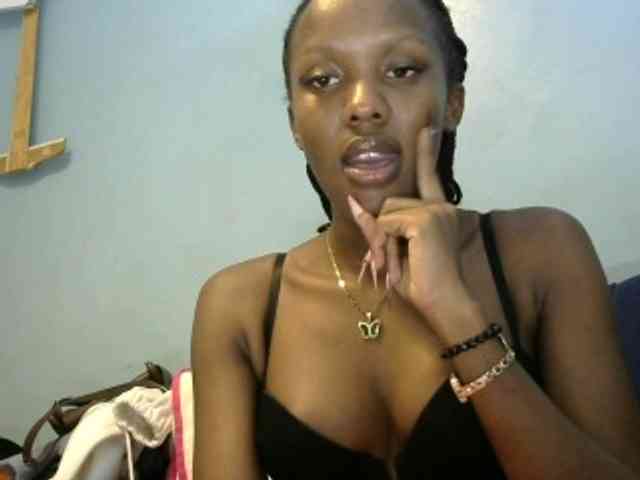 Trisha254 webcam