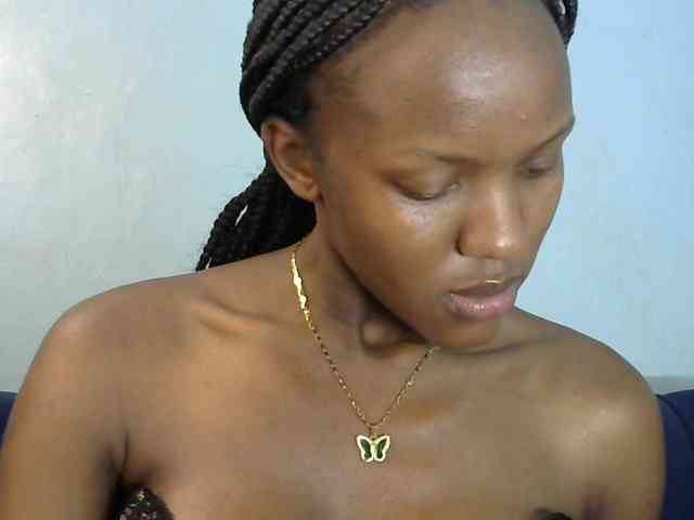 Trisha254 webcam