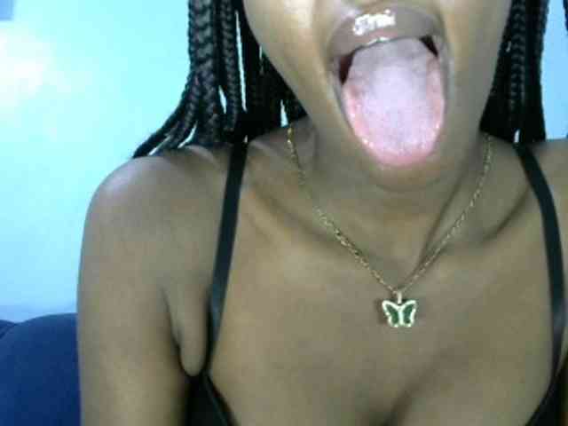 Trisha254 webcam