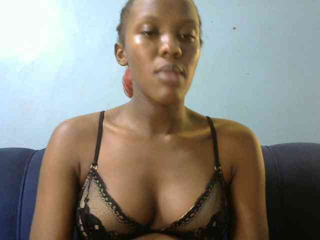 Trisha254 webcam