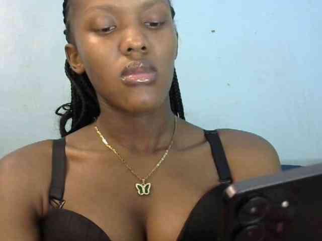 Trisha254 webcam