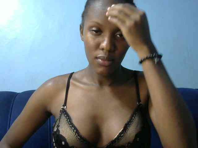 Trisha254 webcam