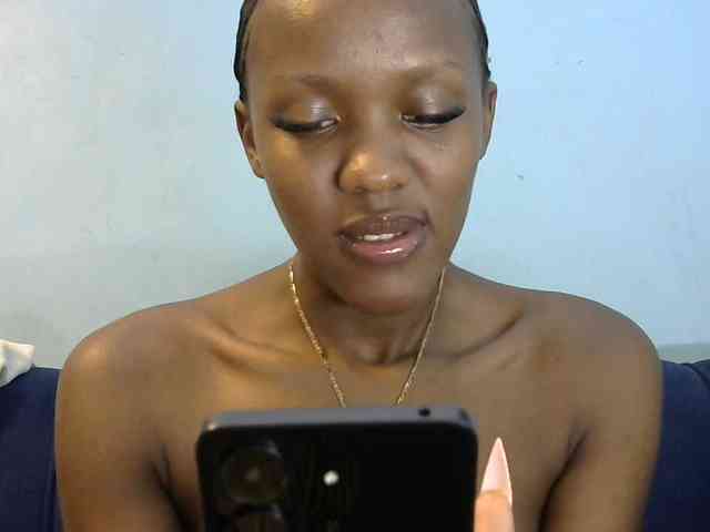 Trisha254 webcam