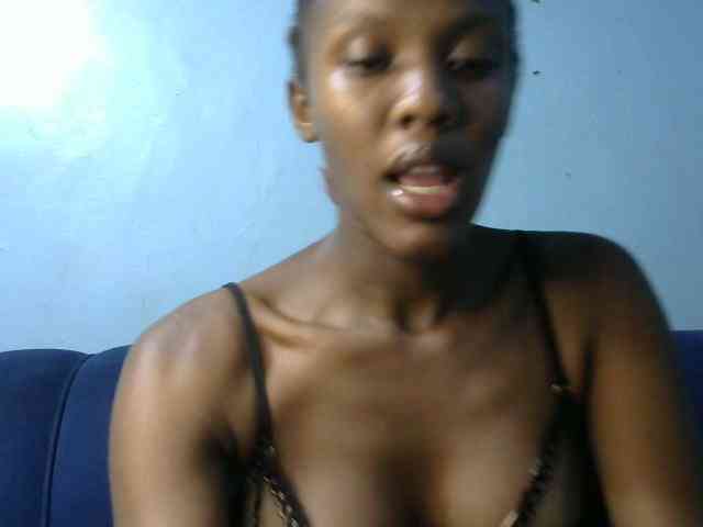 Trisha254 webcam
