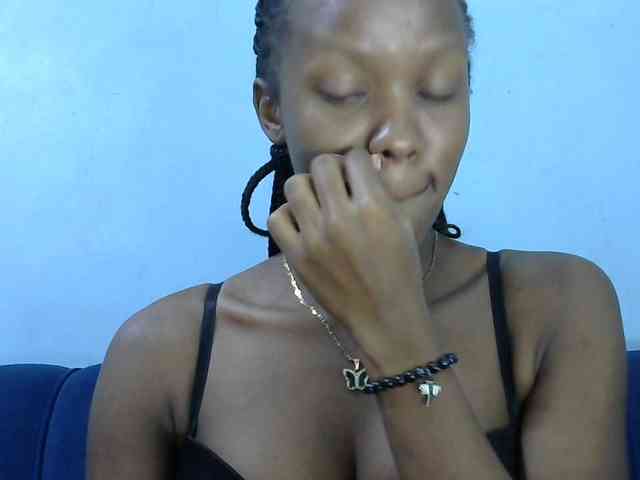 Trisha254 webcam
