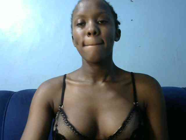 Trisha254 webcam
