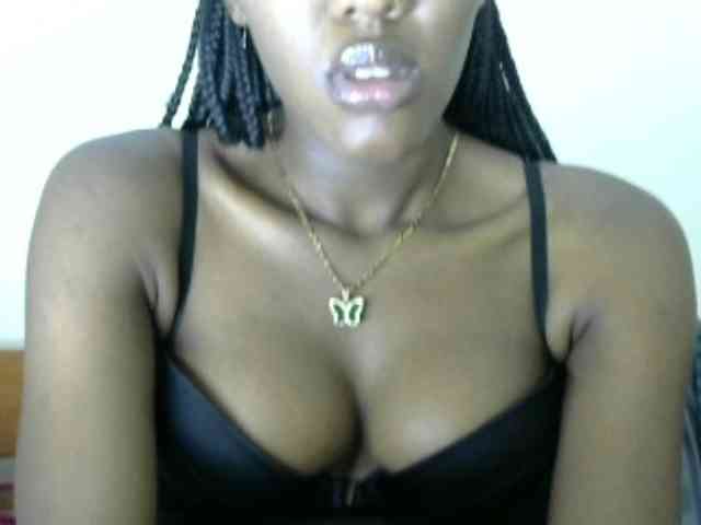 Trisha254 webcam