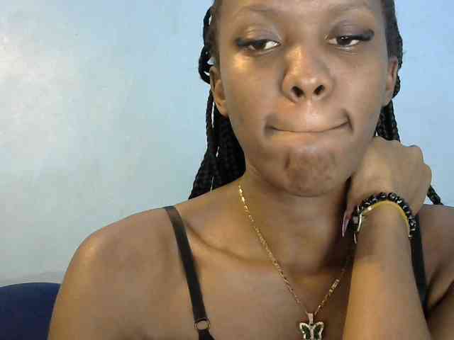 Trisha254 webcam