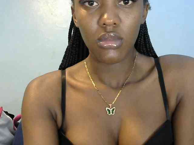 Trisha254 webcam