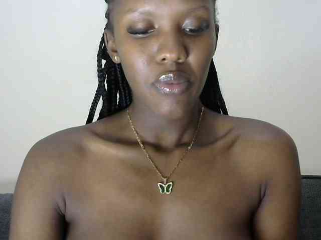 Trisha254 webcam