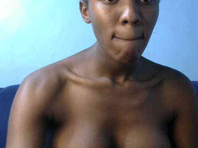 Trisha254 webcam