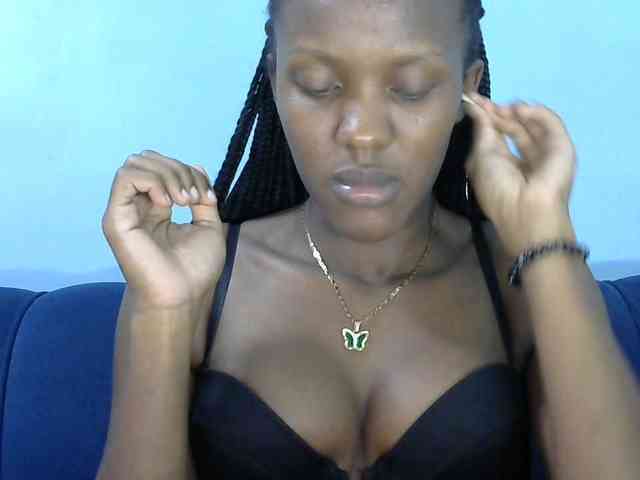 Trisha254 webcam