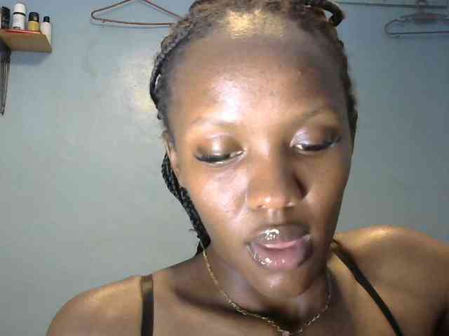 Trisha254 webcam