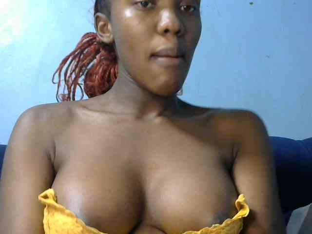 Trisha254 webcam