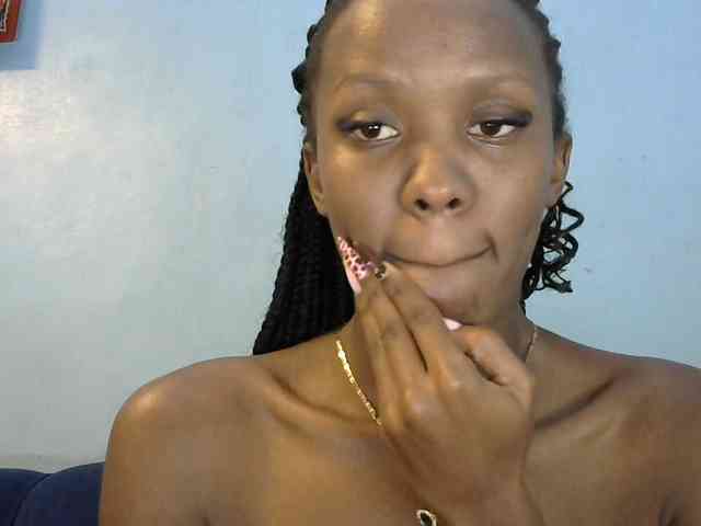 Trisha254 webcam