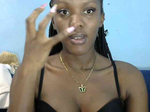 Trisha254 webcam