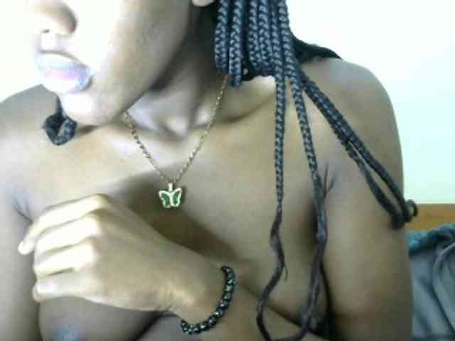 Trisha254 webcam